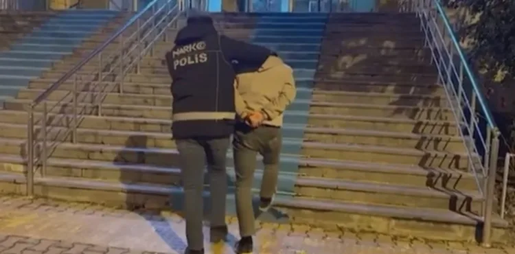 Kayseri’de uyuşturucu operasyonu: 8 gözaltı