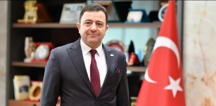 Sanayicimiz bir öğretmen edasıyla karnemizi beğenirse devam ederiz