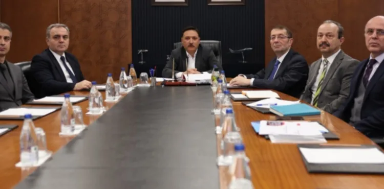 Vali Çiçek başkanlığında sağlık hizmetleri kapasitesi değerlendirildi