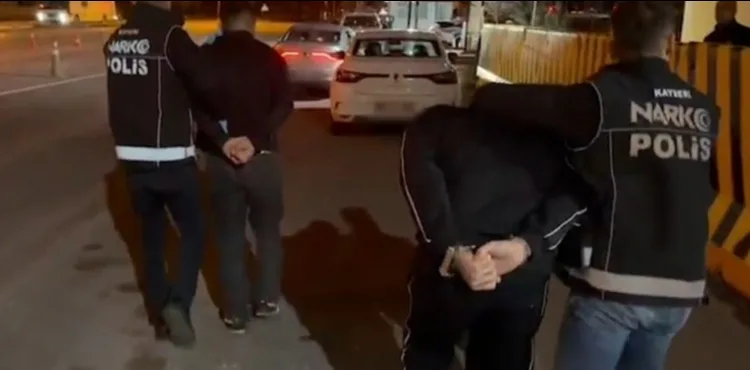 Kayseri'de uyuşturucu operasyonu: 2 gözaltı
