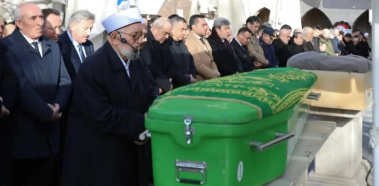 KAYSO Başkanı Büyüksimitci’nin hayatını kaybeden annesi toprağa verildi