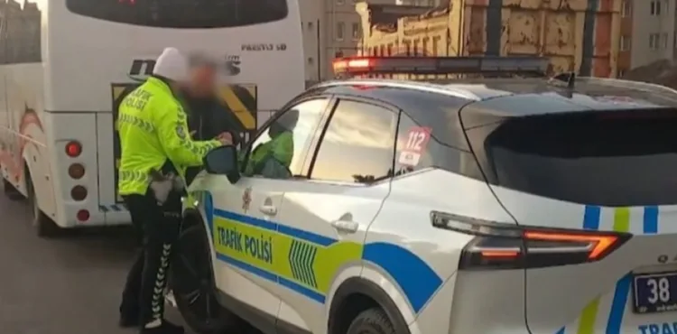 Trafik denetimlerinde 1654 sürücüye ceza
