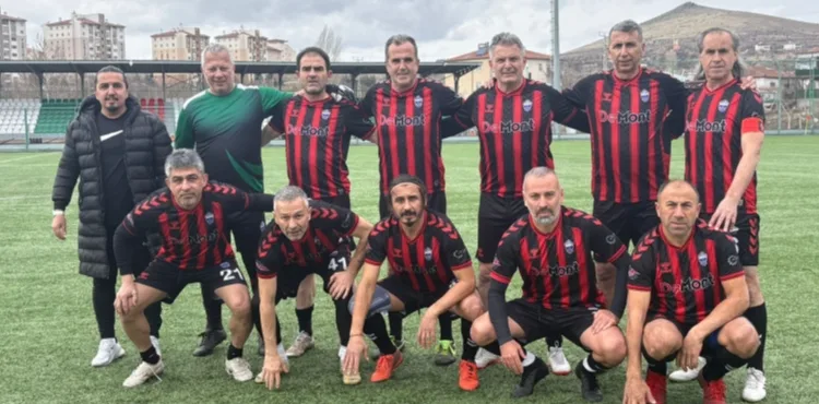 Kayseri Masterler-Niğde Anadolu Masterler: 3-0
