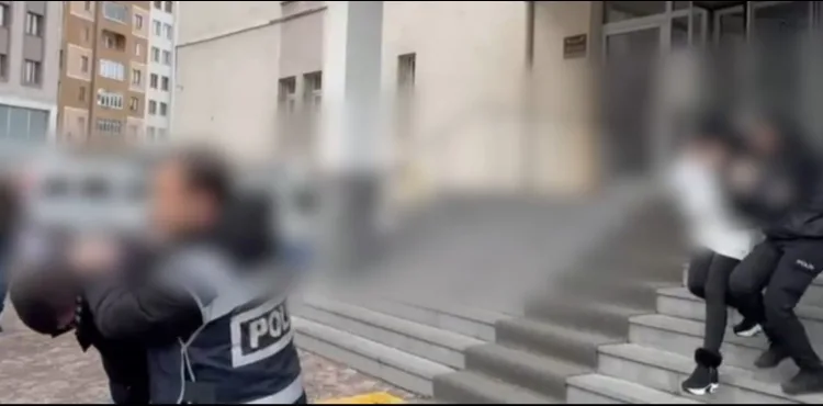 İş insanına şantaj yapan 3 şüpheli tutuklandı