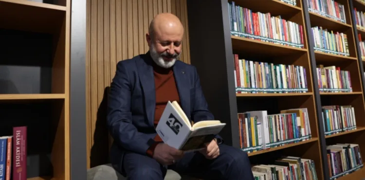 “SİNAN KÜTÜPHANELERİYLE OKUYAN BİR NESİL YETİŞMESİNE KATKI SUNUYORUZ”