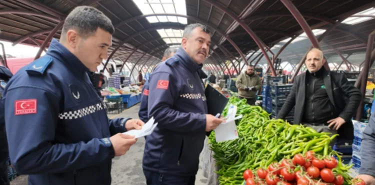 BÜYÜKŞEHİR VE İLÇE ZABITA EKİPLERİNDEN, FIRIN, PAZAR VE MARKET DENETİMİ