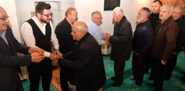TASMAKIRAN CAMİİ, İLK TERAVİHTE YENİDEN İBADETE AÇILDI