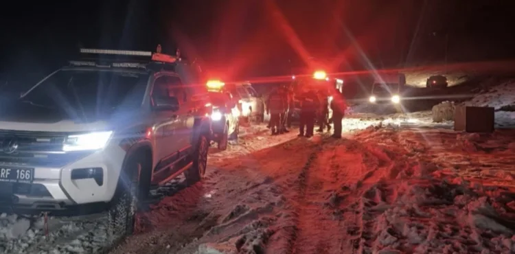 Kayseri’de dağda mahsur kalan 3 işçi kurtarıldı