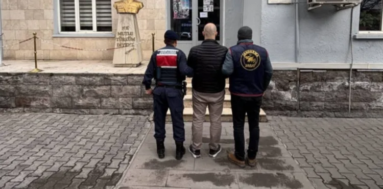 Kayseri'de 15,5 yıl hapisle aranan hükümlü uyuşturucu ile yakalandı