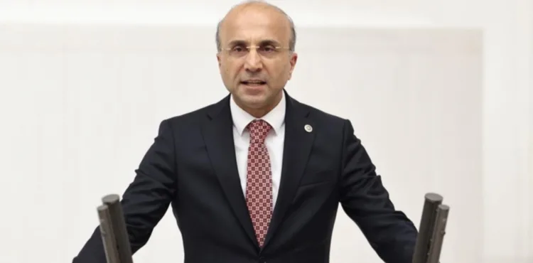 CHP’li Aşkın Genç’ten Bağ-Kur’lular için 7200 gün teklifi