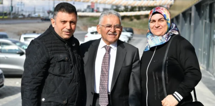 BAŞKAN BÜYÜKKILIÇ’TAN RAMAZAN’DA ESNAF VE VATANDAŞLARLA GÖNÜL KÖPRÜSÜ