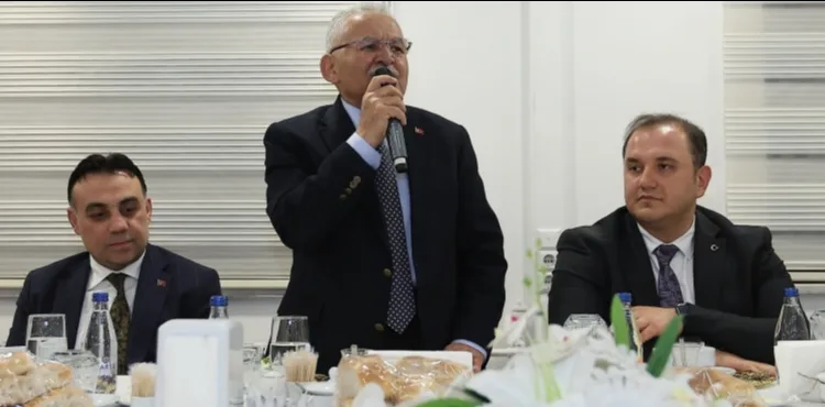 BAŞKAN BÜYÜKKILIÇ, KCETAŞ VE TÜGVA’NIN İFTAR PROGRAMLARINA KATILDI
