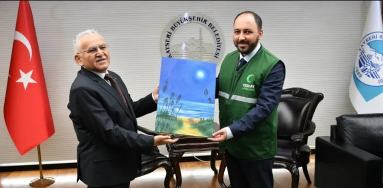 BAŞKAN BÜYÜKKILIÇ, YEŞİLAY KAYSERİ ŞUBESİ’NİN YENİ YÖNETİMİNİ AĞIRLADI