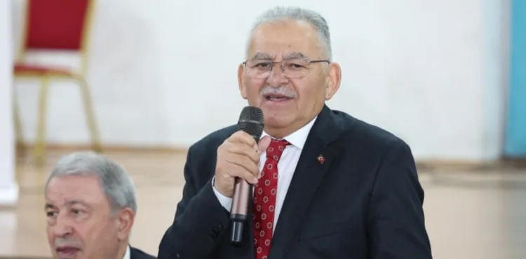 BAŞKAN BÜYÜKKILIÇ, RAMAZAN’IN BEREKETİNİ İKİ AYRI İFTARDA VATANDAŞLARLA PAYLAŞTI