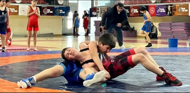 Okul Sporları Güreş Küçükler İl Birinciliği müsabakaları başladı