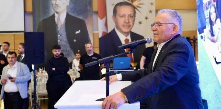 GENÇ DOSTU BAŞKAN BÜYÜKKILIÇ, GENÇLERLE İFTAR SOFRASINDA BULUŞTU