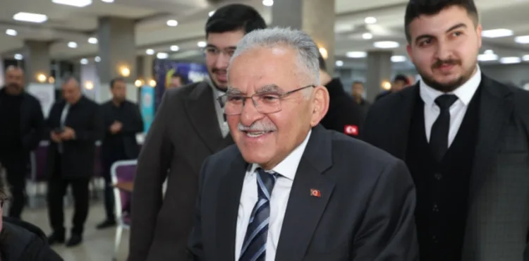 BAŞKAN BÜYÜKKILIÇ, ERÜ ÖĞRENCİLERİ İLE İFTAR BEREKETİNİ PAYLAŞTI