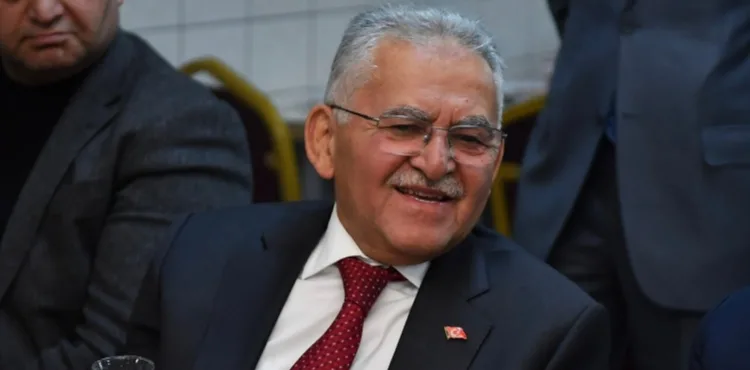 BAŞKAN BÜYÜKKILIÇ, CUMHURBAŞKANI İLE BAYRAMLAŞTI, “İFTARA 5 KALA” PROGRAMINA VE HUZUREVİ GÖNÜL SOFRASINA KATILDI