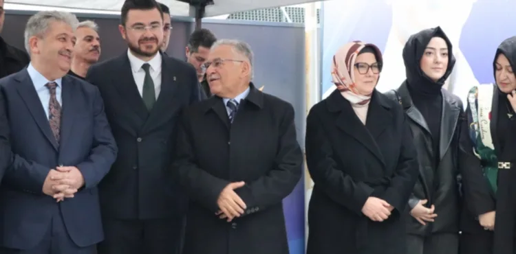 AK Parti Kayseri teşkilatı bayramlaştı