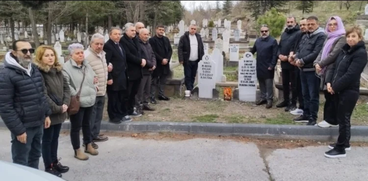 Gazeteci Oktay Ensari, vefat yıldönümünde anıldı