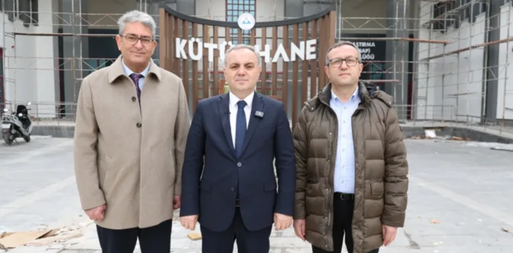Rektör Prof. Dr. Altun, Yenileme Çalışması Devam Eden Kütüphane Binasını İnceledi