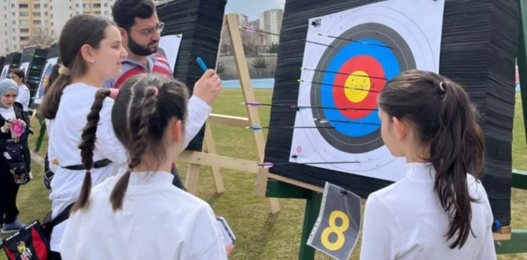 Okçuluk Küçükler İl Birinciliği müsabakaları sürüyor