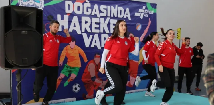 BÜYÜKŞEHİR SPOR A.Ş.’DEN DEVELİ’DE 550 ÖĞRENCİYE SPOR DOLU BULUŞMA