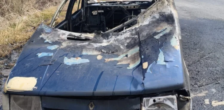 Kayseri’de seyir halindeki otomobil yandı