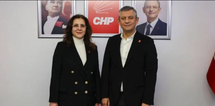 CHP’de İl Başkanı Ümit Özer istifa etti