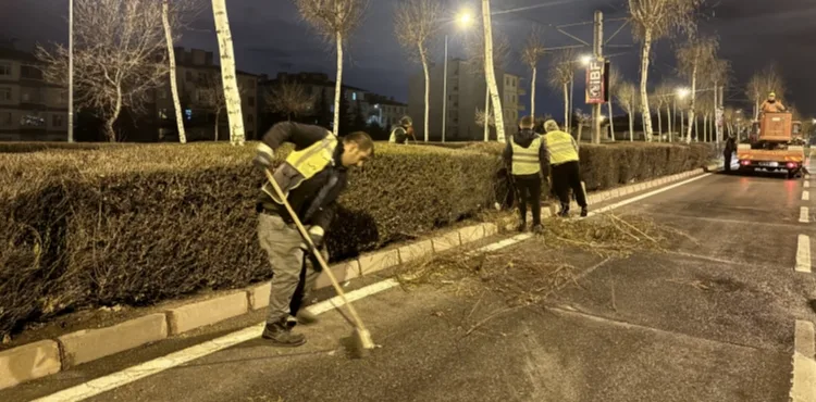 BÜYÜKŞEHİR’DEN GECE YARISI ULAŞIM GÜVENLİĞİ İÇİN KESİNTİSİZ MESAİ