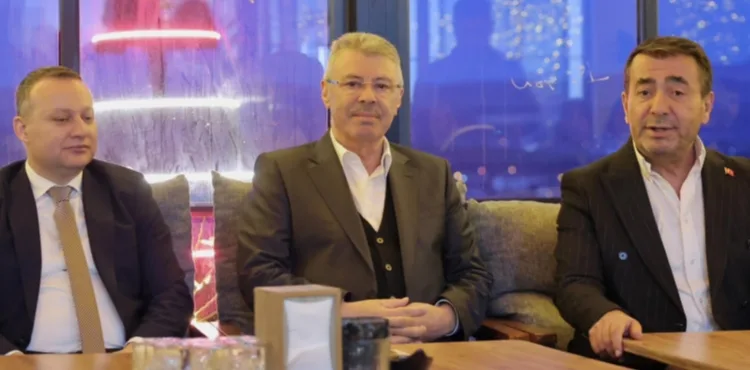 HÜSEYİN AKAY GENÇLERLE BULUŞTU