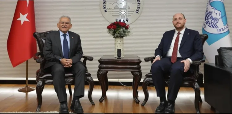 “SİZLERİN BURADAKİ VARLIĞI, BİZİM İÇİN UMUT VE GÜÇ OLMAYA DEVAM EDİYOR”