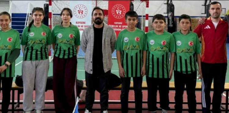 Tomarza’da masa tenisi ve dart turnuvaları tamamlandı