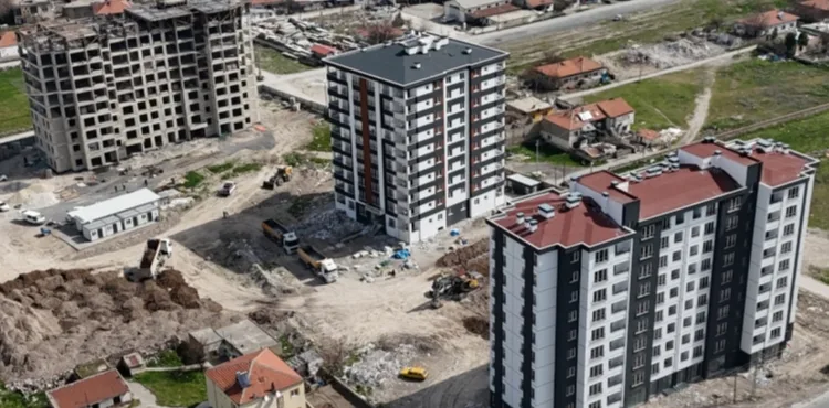 ANBAR 2. ETAP KENTSEL DÖNÜŞÜM BLOKLARI HIZLA YÜKSELİYOR