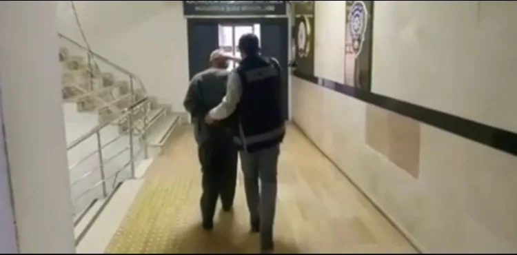 Kayseri’de 5 yıl hapisle aranan firari hükümlü uyuşturucuyla yakalandı