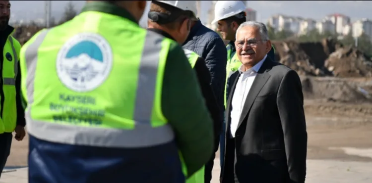 BAŞKAN BÜYÜKKILIÇ’TAN KARTAL KATLI KAVŞAĞI’NA YAKIN TAKİP: “VERİMLİ BİR ŞEKİLDE ÇALIŞMALAR SÜRÜYOR”