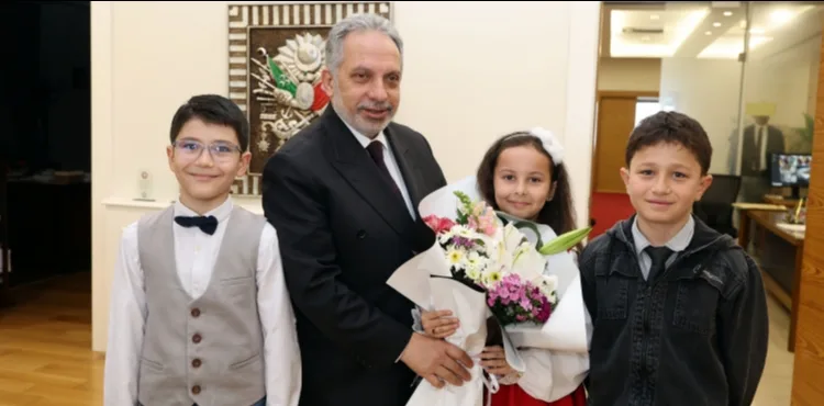 TALAS’TA KÜÇÜK BAŞKAN BÜYÜK MESAJLAR VERDİ