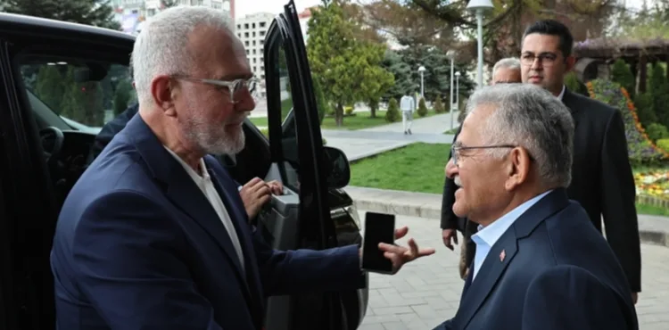 YENİŞEHİRLİOĞLU’NDAN BAŞKAN BÜYÜKKILIÇ’A ZİYARET: “TÜRK KÜLTÜR BAŞKENTİ KAYSERİ’DE OLMAK ÇOK DEĞERLİ”