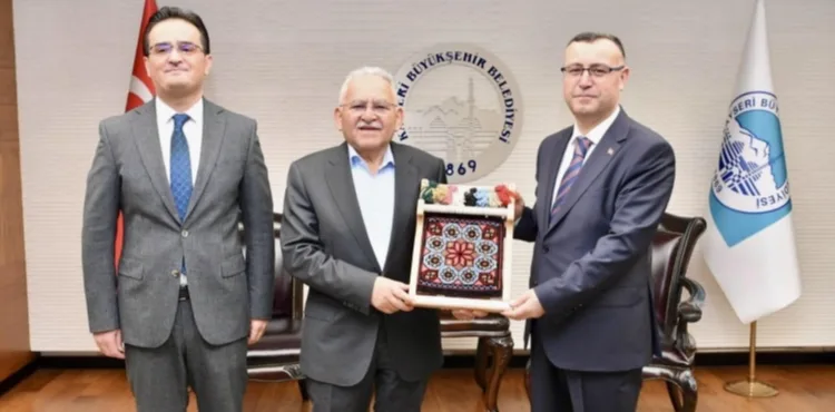 BAŞKAN BÜYÜKKILIÇ’A “ZİYARET” YOĞUNLUĞU