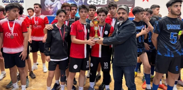 Talas’ta Okul Sporları Futsal İl Birinciliği Müsabakaları Tamamlandı