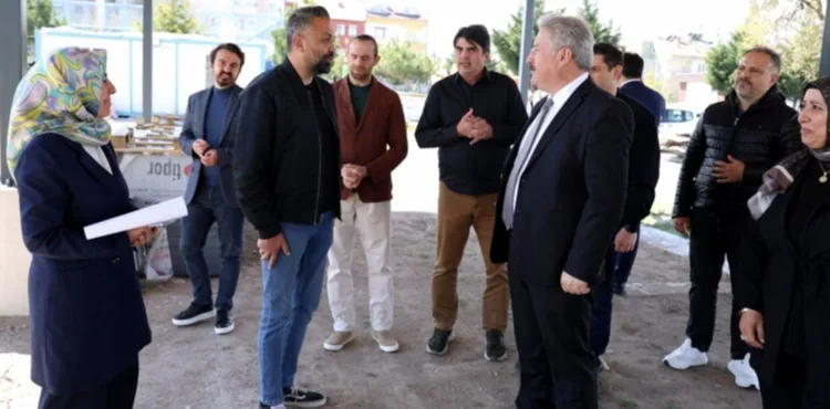 SELÇUKLU MAHALLESİ’NİN ÇOK AMAÇLI SOSYAL TESİSİ HIZLA YÜKSELİYOR