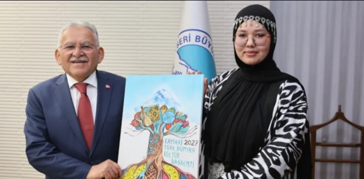 TÜRK DÜNYASI GENÇLERİ, KÜLTÜR BAŞKENTİ KAYSERİ’DE BAŞKAN BÜYÜKKILIÇ’I ZİYARET ETTİ