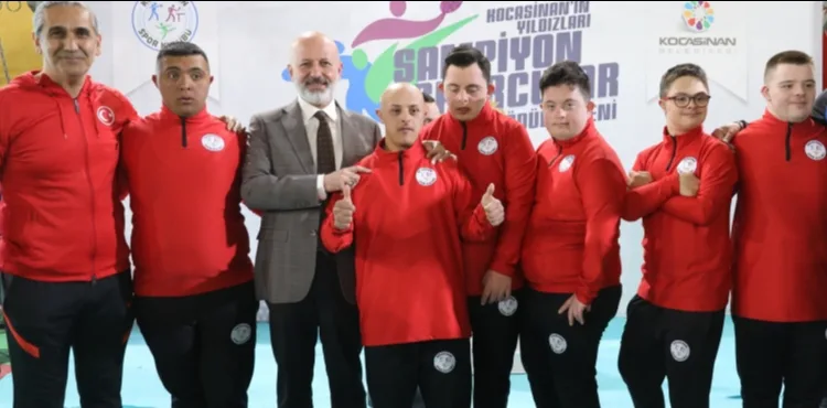 KOCASİNAN BELEDİYESPOR DOWN FUTBOL TAKIMI TÜRKİYE ŞAMPİYONU OLDU