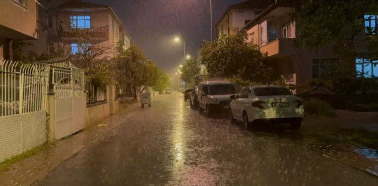 Kayseri’de sağanak yağış etkili oldu