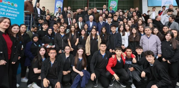 TÜRK DÜNYASININ 2040 VİZYONU TALAS’TA ŞEKİLLENDİ