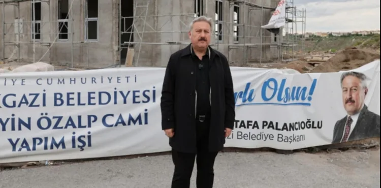 HÜSEYİN ÖZAL CAMİ YAZIN SONUNDA İBADETE AÇILACAK