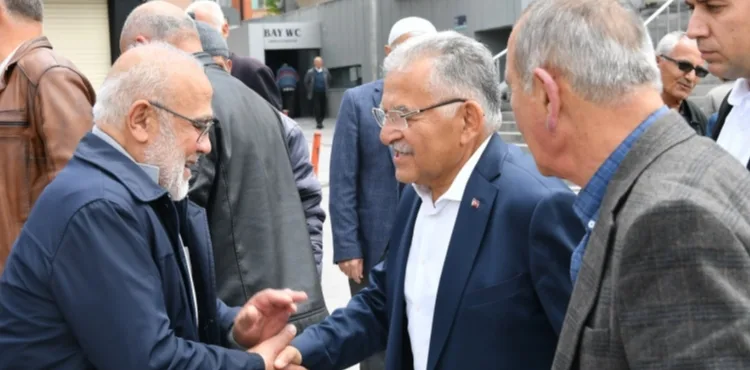 BAŞKAN BÜYÜKKILIÇ, BABA OCAĞI DEVELİ’DE HEMŞEHRİLERİ İLE BAYRAMLAŞTI