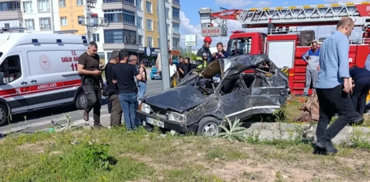 KAYSERİ’DE İKİ OTOMOBİL ÇARPIŞTI: 3 ÖLÜ, 5 YARALI
