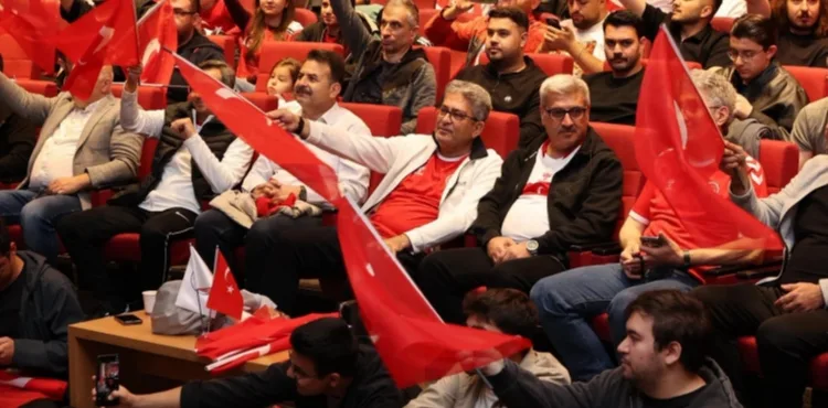 ERÜ’de Milli Maç Heyecanı Yaşandı