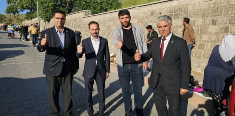 “Hayatın Gerçek Gündemi Bitpazarı’nda”